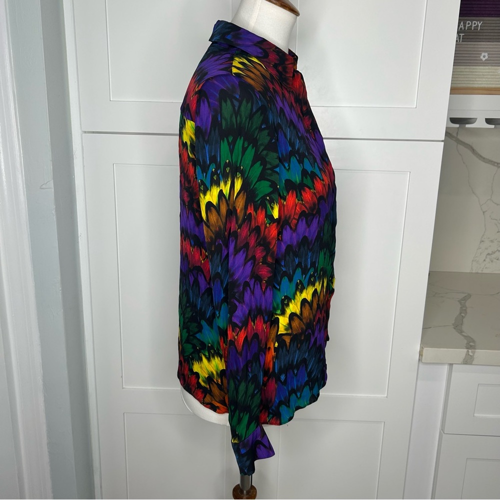 Alice + Olivia Red and Green Graphic Button Down Blouse - Picture 4 of 10